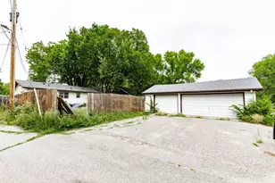 1011 College Street N, Fargo, ND 58102 - Photo 47