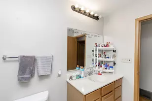 1011 College Street N, Fargo, ND 58102 - Photo 25
