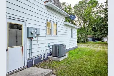 505 8th Avenue E, Alexandria, MN 56308 - Photo 33