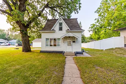 505 8th Avenue E, Alexandria, MN 56308 - Photo 1