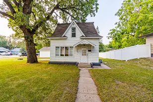 505 8th Ave E, Alexandria, MN 56308 - Photo 1