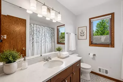 10342 Rhode Island Circle, Bloomington, MN 55438 - Photo 17