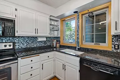 630 Sullivan Lane NE, Columbia Heights, MN 55421 - Photo 11