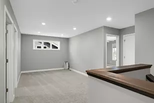 870 Spancil Hl Dr, Woodbury, MN 55129 - Photo 25