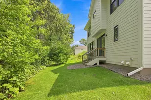 2415 Laurie Ct, Roseville, MN 55113 - Photo 57