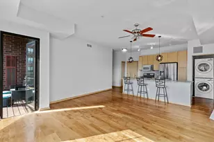 4525 Park Commons Dr, Minneapolis, MN 55416 - Photo 9
