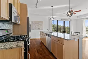 4525 Park Commons Dr, Minneapolis, MN 55416 - Photo 3