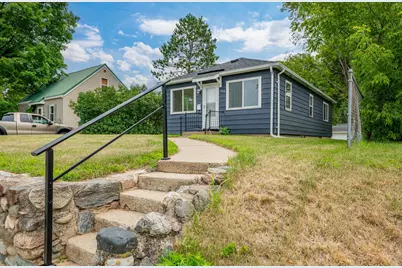 606 NW 7th Avenue, Grand Rapids, MN 55744 - Photo 1