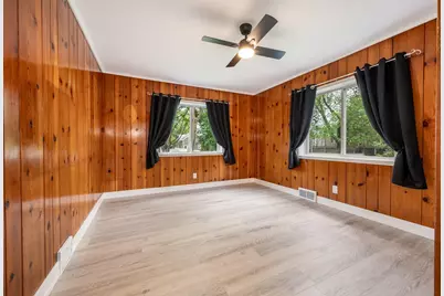 606 NW 7th Avenue, Grand Rapids, MN 55744 - Photo 17