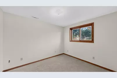 2818 26th Street NW, Rochester, MN 55901 - Photo 19