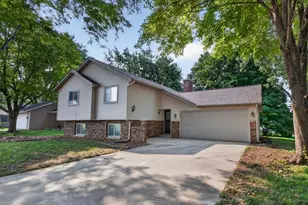 2818 26th St NW, Rochester, MN 55901 - Photo 1