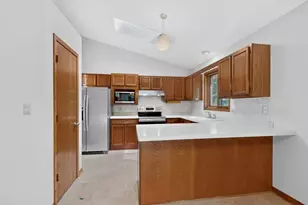 2818 26th St NW, Rochester, MN 55901 - Photo 9