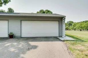 601 35th Ave S, Moorhead, MN 56560 - Photo 5