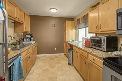2281 Pond Avenue E #10, Maplewood, MN 55119 - Photo 7