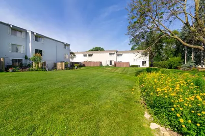 2281 Pond Avenue E #10, Maplewood, MN 55119 - Photo 31