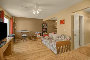 2281 Pond Ave E, Maplewood, MN 55119 - Photo 13