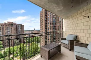 1225 Lasalle Ave, Minneapolis, MN 55403 - Photo 1