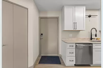 1225 Lasalle Avenue #1502, Minneapolis, MN 55403 - Photo 17