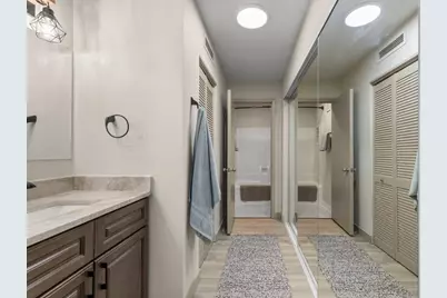 1225 Lasalle Avenue #1502, Minneapolis, MN 55403 - Photo 21