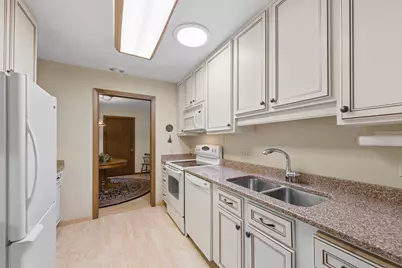 1000 Cannon Valley Drive E #124, Northfield, MN 55057 - Photo 5