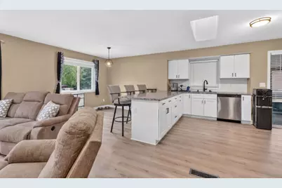 7810 Idaho Lane N, Brooklyn Park, MN 55445 - Photo 3