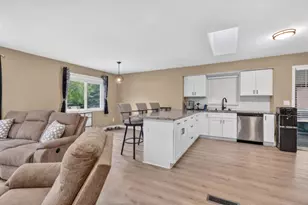 7810 Idaho Ln N, Brooklyn Park, MN 55445 - Photo 3