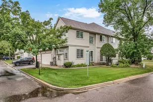 1056 Lovell Ave W, Roseville, MN 55113 - Photo 21