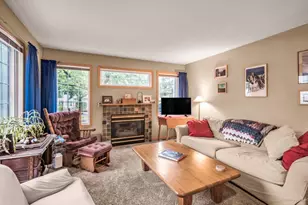 1056 Lovell Ave W, Roseville, MN 55113 - Photo 7