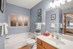 1056 Lovell Ave W, Roseville, MN 55113 - Photo 9
