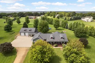 423 Doppy Ln, Le Sueur, MN 56058 - Photo 1