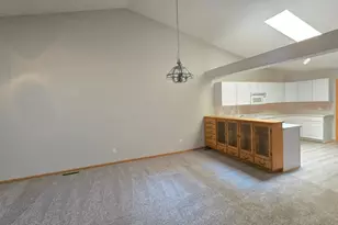 14406 Edgewood Ave, Savage, MN 55378 - Photo 9