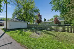 113 4th St E, Carver, MN 55315 - Photo 51