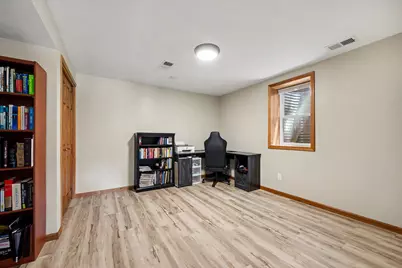 2430 Larpenteur Avenue E, Maplewood, MN 55109 - Photo 33