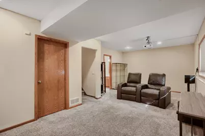 14809 Endicott Way, Apple Valley, MN 55124 - Photo 9