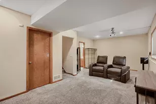 14809 Endicott Way, Apple Valley, MN 55124 - Photo 9