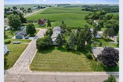 418 Monroe Street E, Caledonia, MN 55921 - Photo 5