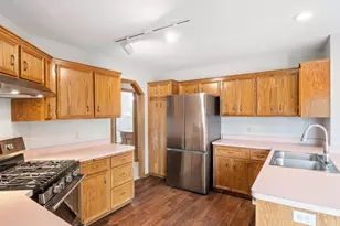 14806 Hallmark Dr, Apple Valley, MN 55124 - Photo 9