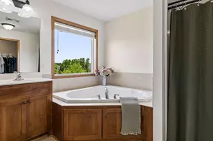19280 Claremont Dr, Farmington, MN 55024 - Photo 5