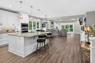 2529 Condon Ct, Mendota Heights, MN 55120 - Photo 9
