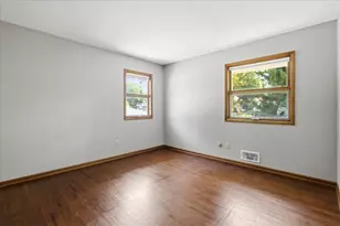 1277 Imperial Ln, New Brighton, MN 55112 - Photo 13