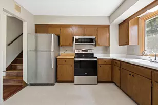 1277 Imperial Ln, New Brighton, MN 55112 - Photo 3