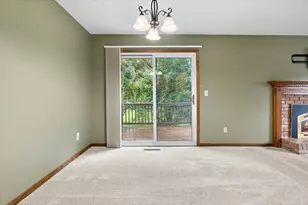 566 Donegal Cir, Shoreview, MN 55126 - Photo 13