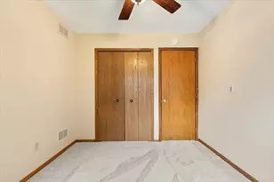 566 Donegal Cir, Shoreview, MN 55126 - Photo 25