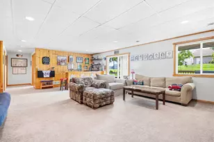 221 Douglas Dr, Waverly, MN 55390 - Photo 19