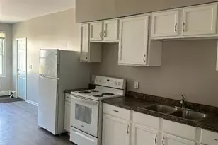 1204 E 7th St, Saint Paul, MN 55106 - Photo 7