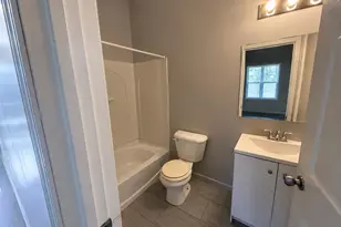 1204 E 7th St, Saint Paul, MN 55106 - Photo 13
