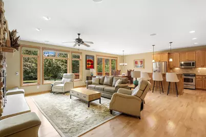 8415 Groveland Road, Mounds View, MN 55112 - Photo 9