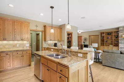 8415 Groveland Road, Mounds View, MN 55112 - Photo 13