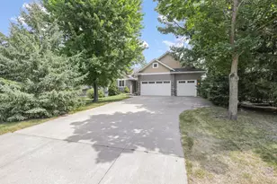8415 Groveland Rd, Mounds View, MN 55112 - Photo 51