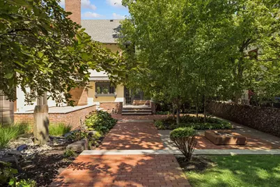 2204 W Lake Of The Isles Parkway, Minneapolis, MN 55405 - Photo 51